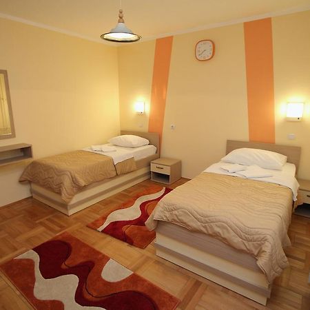 Hotel Extra Lion Md Ni Cameră foto