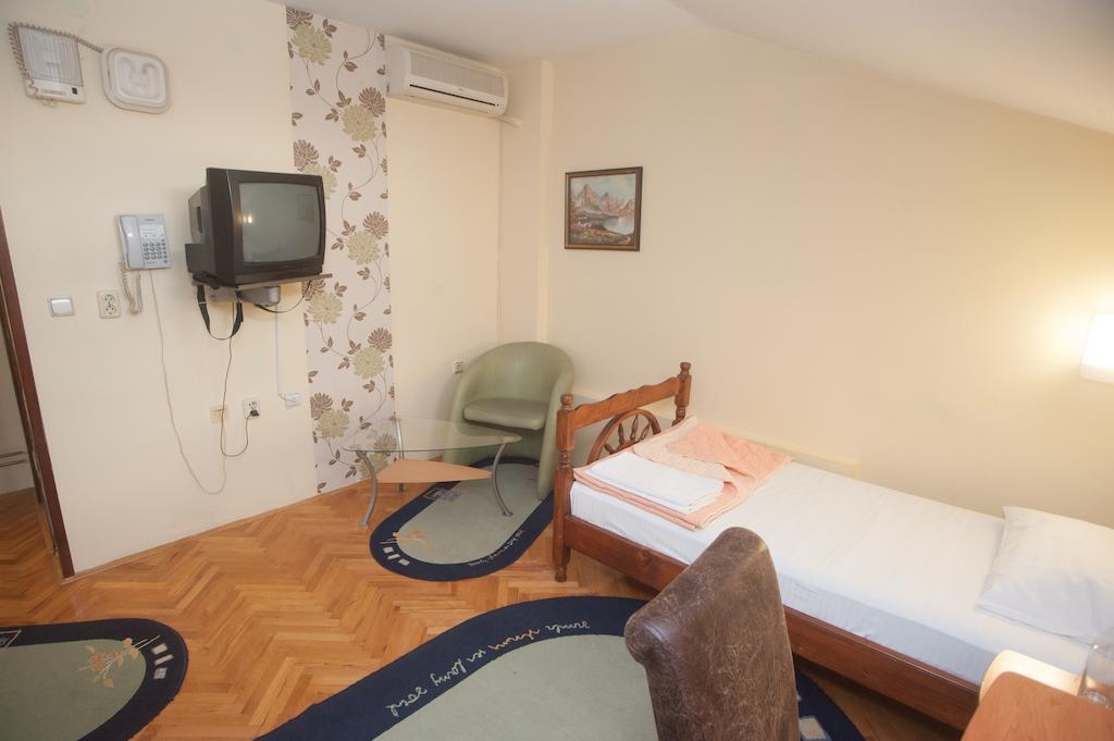 Hotel Extra Lion Md Ni Cameră foto